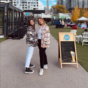 Meet your Posher, Maddie